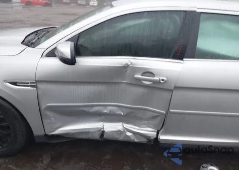 2013 Ford Taurus Limited z USA, uszkodzony, nr VIN 1FAHP2F81DG225652